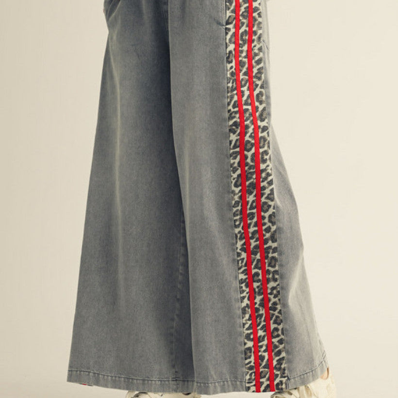 Side Leopard Contrast Light Denim