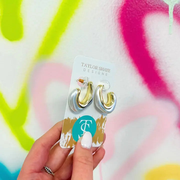 Abigail Hoop Earrings
