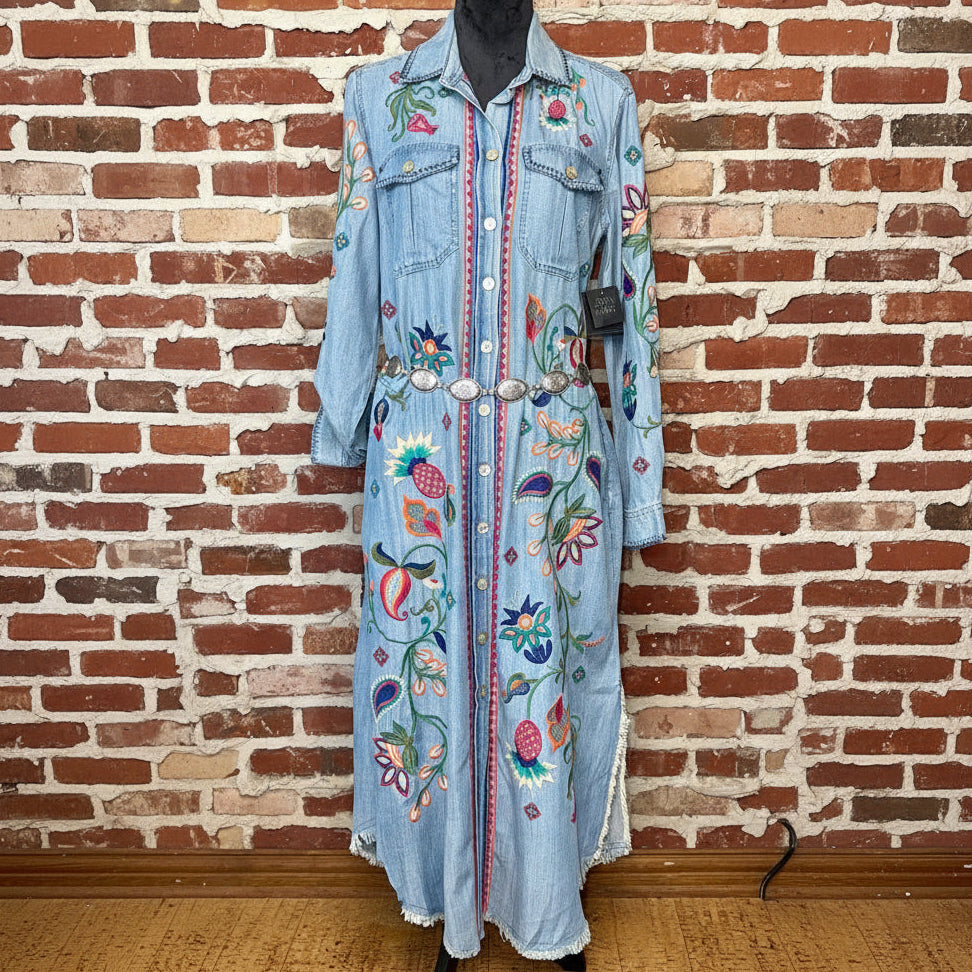 WOVEN DENIM BUTTON FRONT 3/4 SLEEVE DRESS W/ EMBROIDERY