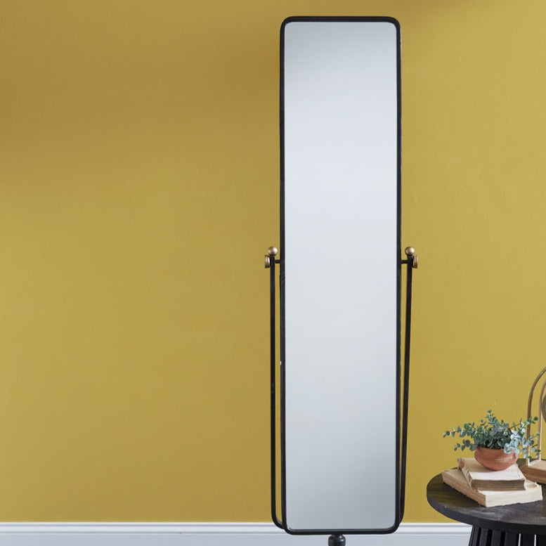 Freestanding Edith Mirror