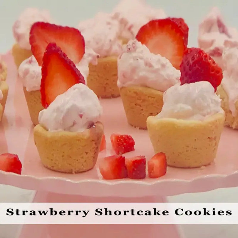Strawberries N' Cream Cheesecake Dip
