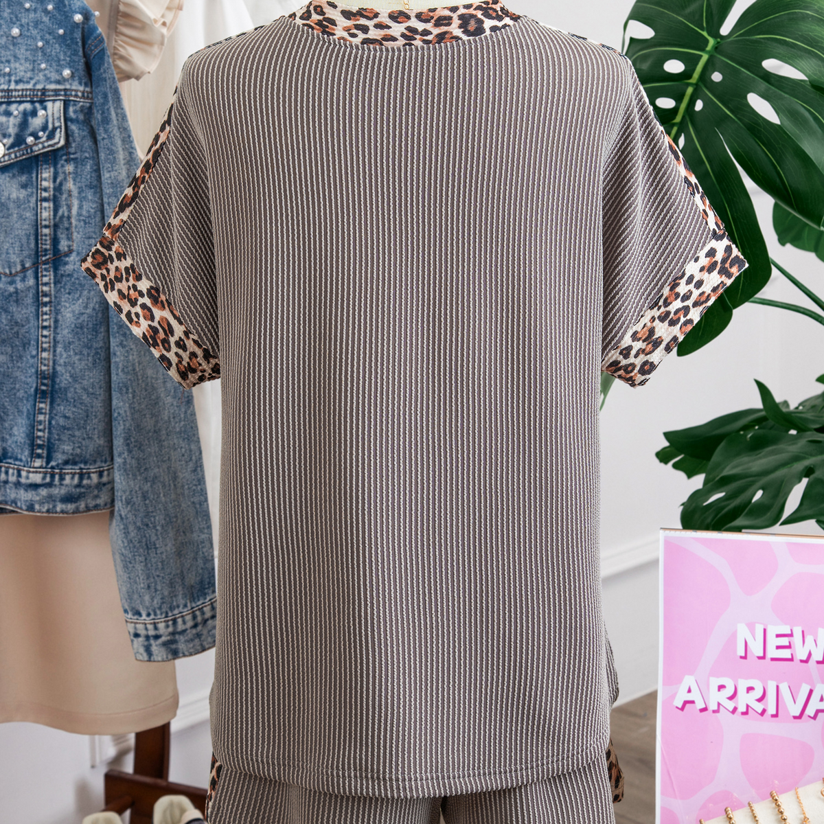 Striped Short Sleeve Leopard Two-Piece Sets (Pink or Grey)