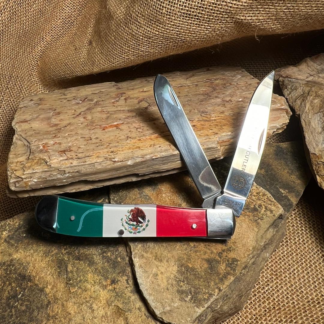 Mexican Flag Design Handle Trapper Knife