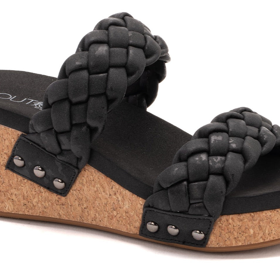 Delightful Black Metallic Wedge/Sandal