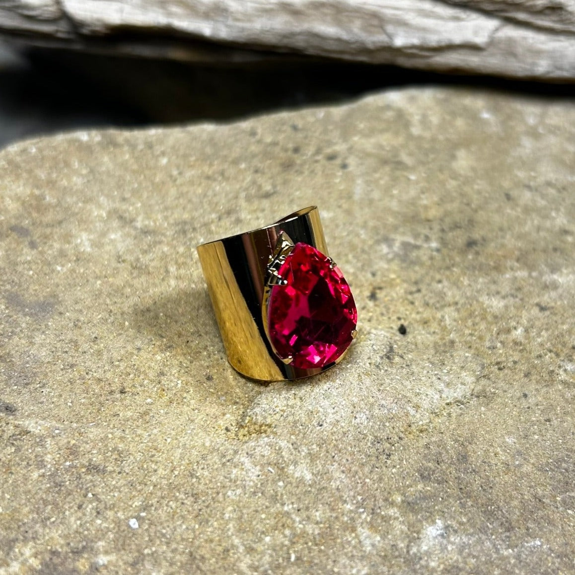 Fuchsia Teardrop Rhinestone Ring