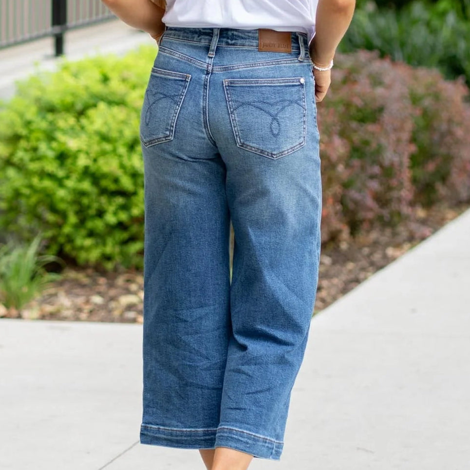Judy Blue Mid Rise Cropped Wide Leg Jeans