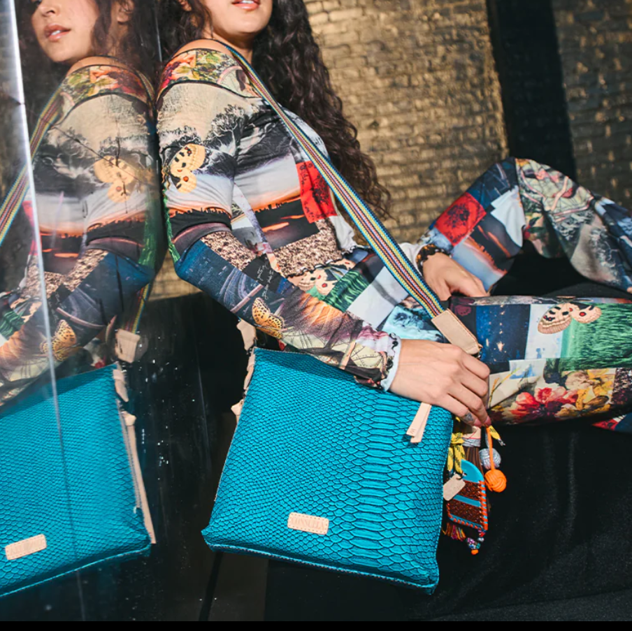 Indy Tour Crossbody