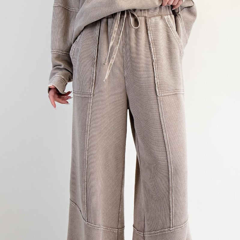 TEXTURED MINEREAL WASHED BELLBOTTOM PANTS