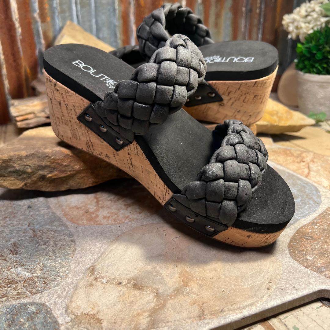Delightful Black Metallic Wedge/Sandal