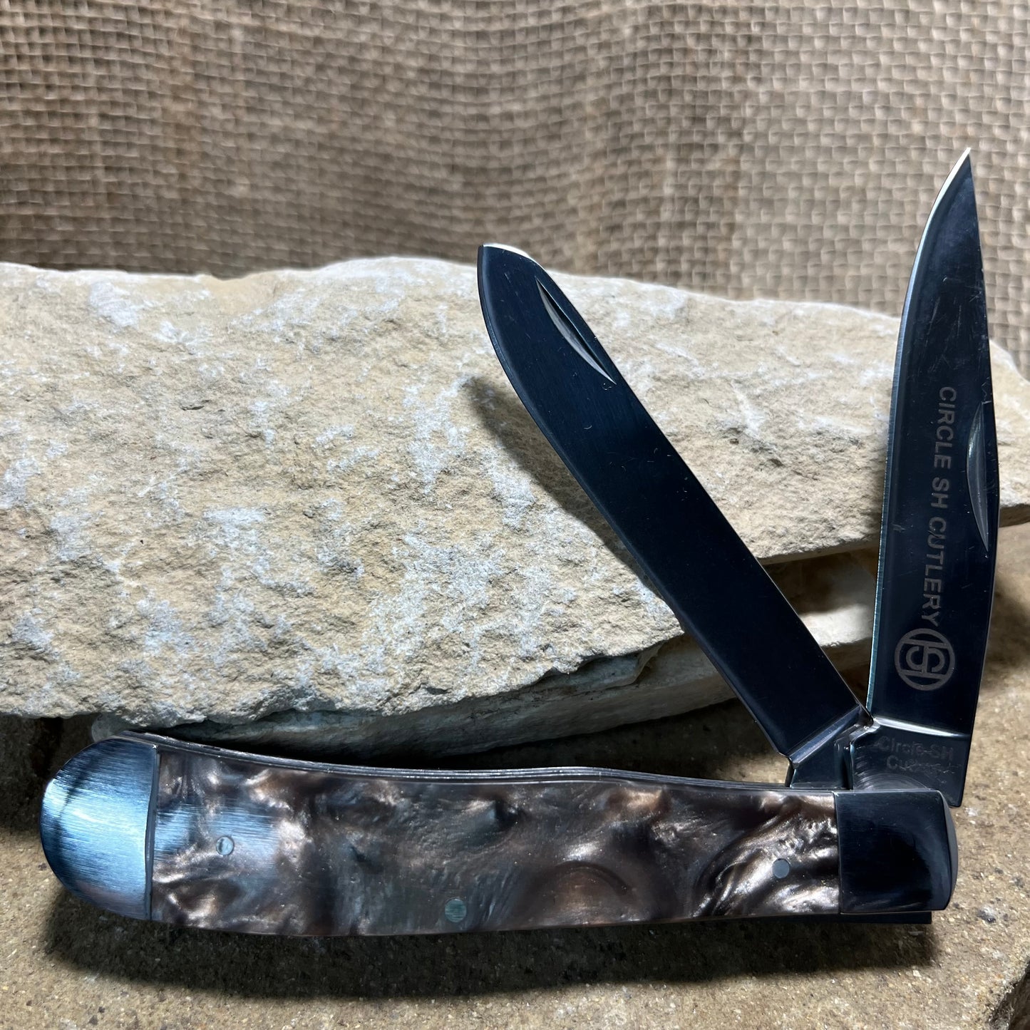 Circle SH Cutlery Black Explosion Trapper Knife