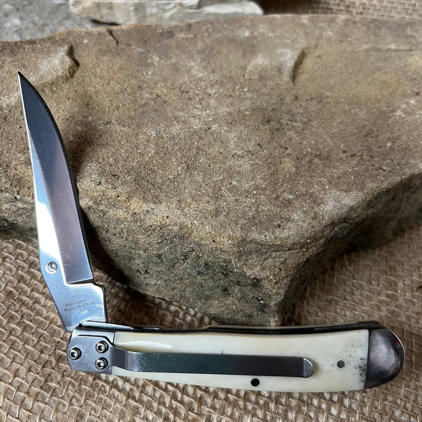 Circle SH Cutlery Natural Bone with Clip Knife