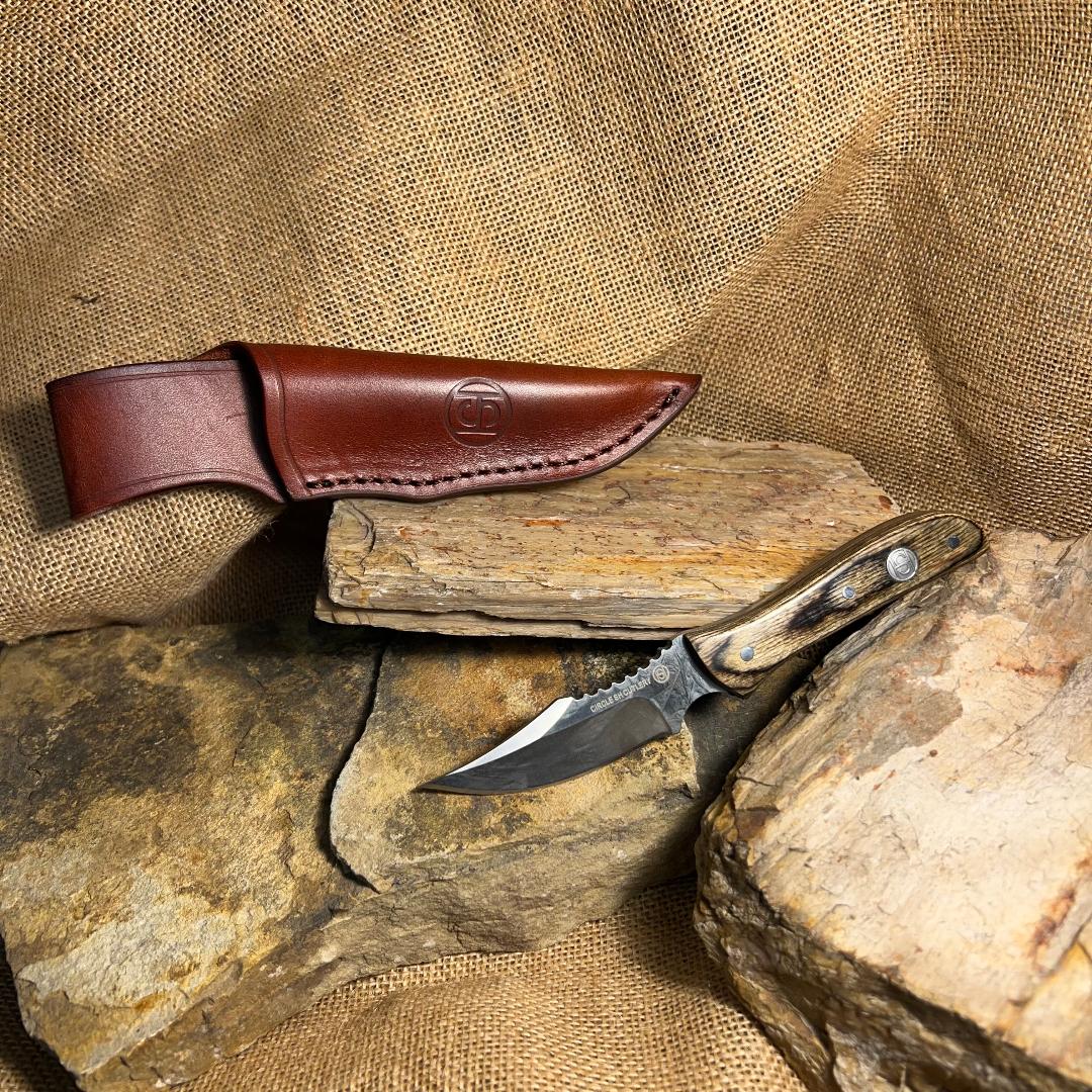 Dark Pakka Straight with Thumb Rest and Sheath