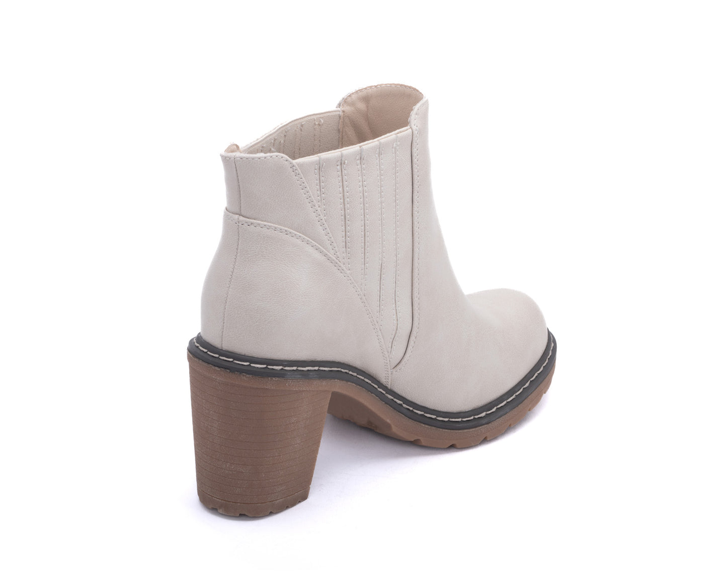 Pecan Pie Ivory Smooth Bootie