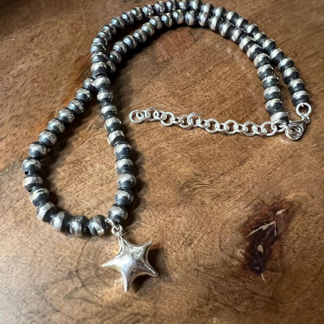 Navajo Pearl 16-inch with Star Pendant Necklace