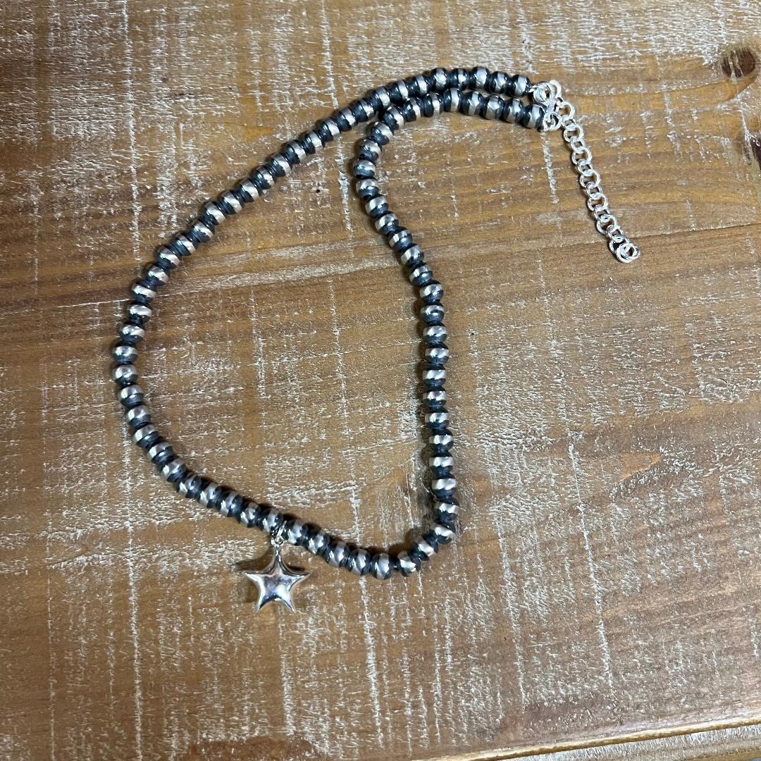 Navajo Pearl 16-inch with Star Pendant Necklace