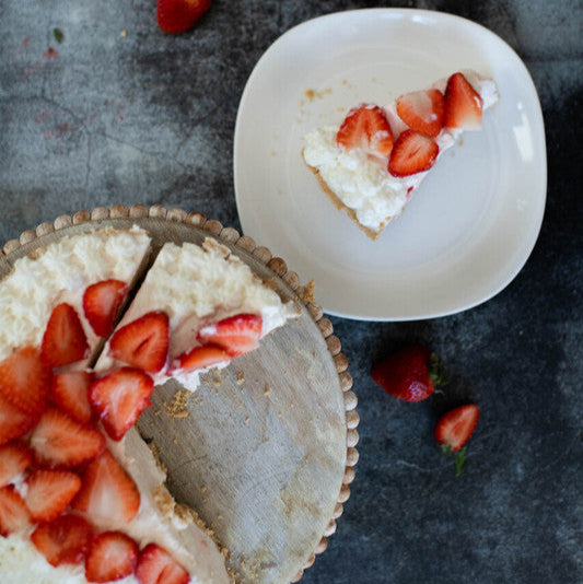 Strawberries N' Cream Cheesecake Dip