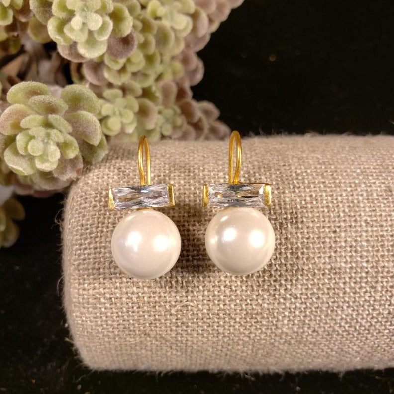 Charlotte Earring Gold Cubic Zirconia & Shell Pearl
