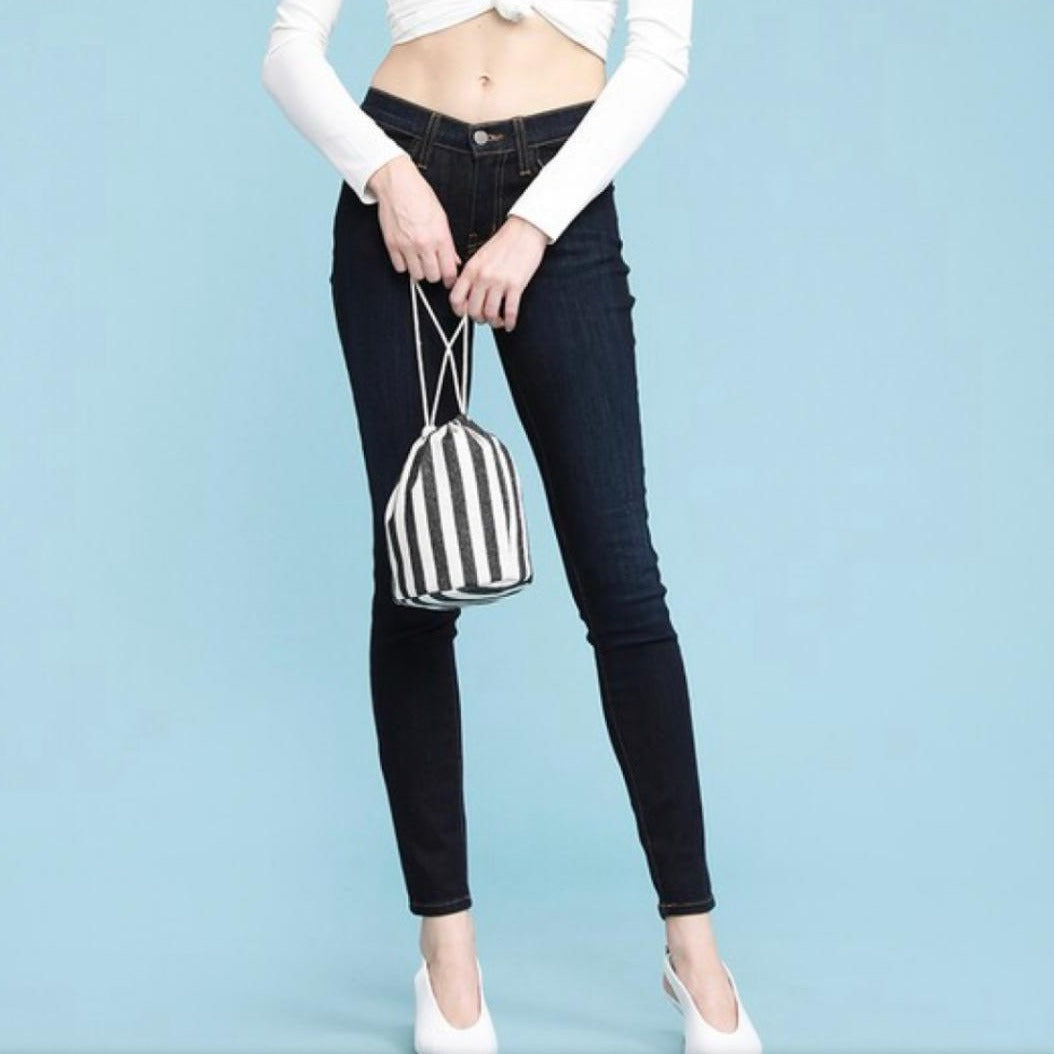 Classic Wash Skinny Jeans