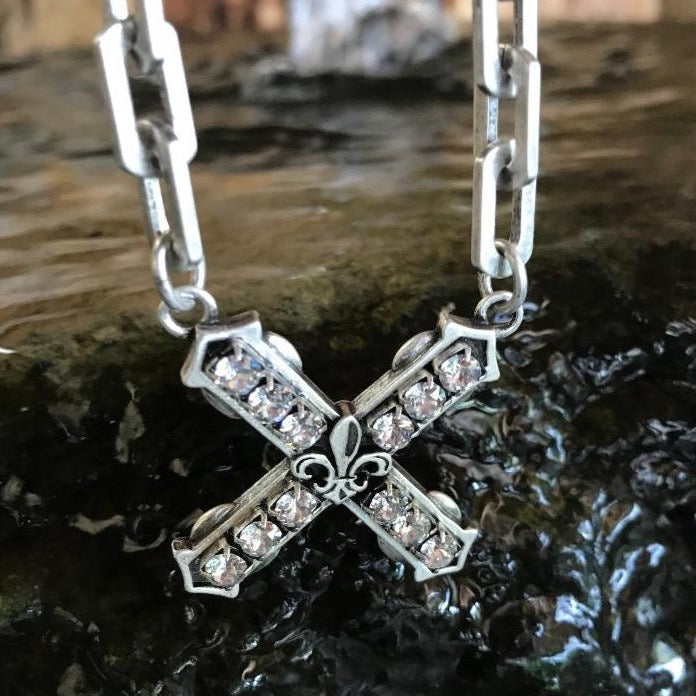 Silver Honfleur Chain With Swarovski French Kiss Necklace