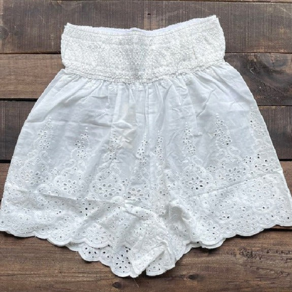 Under Wraps Eyelet Shorts - Parchment