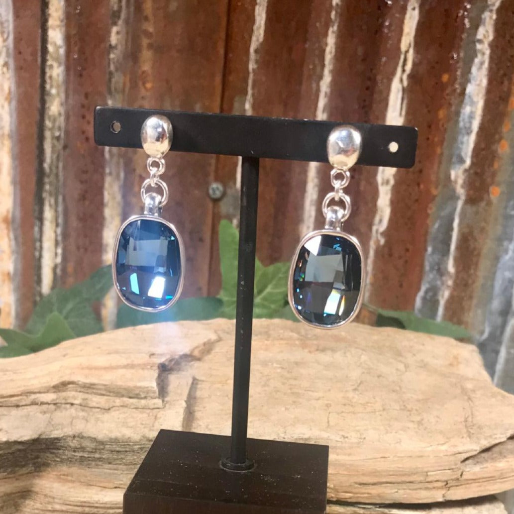 LIGHT IT UP Dangle Swarovski Denim Blue/Silver Earrings