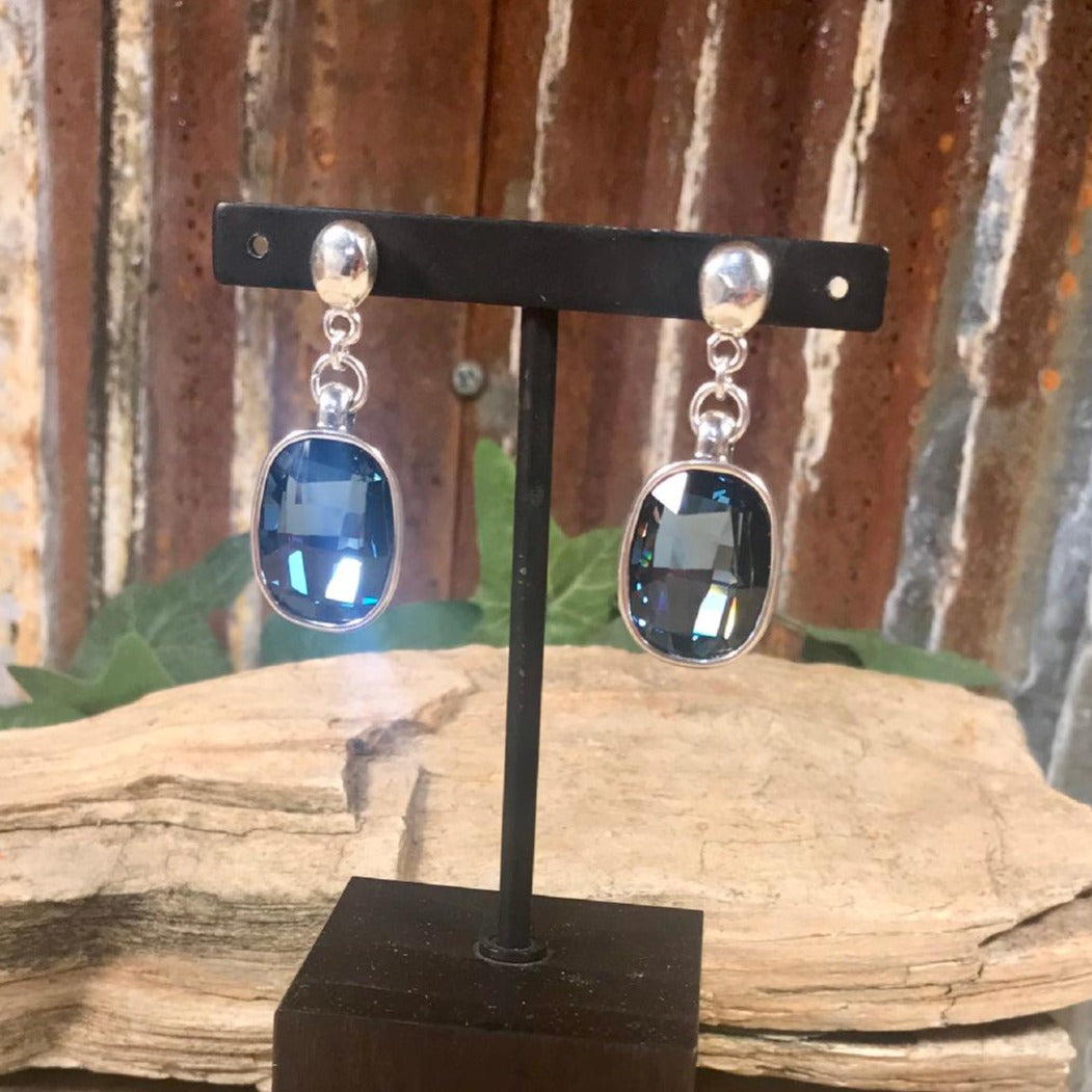 LIGHT IT UP Dangle Swarovski Denim Blue/Silver Earrings