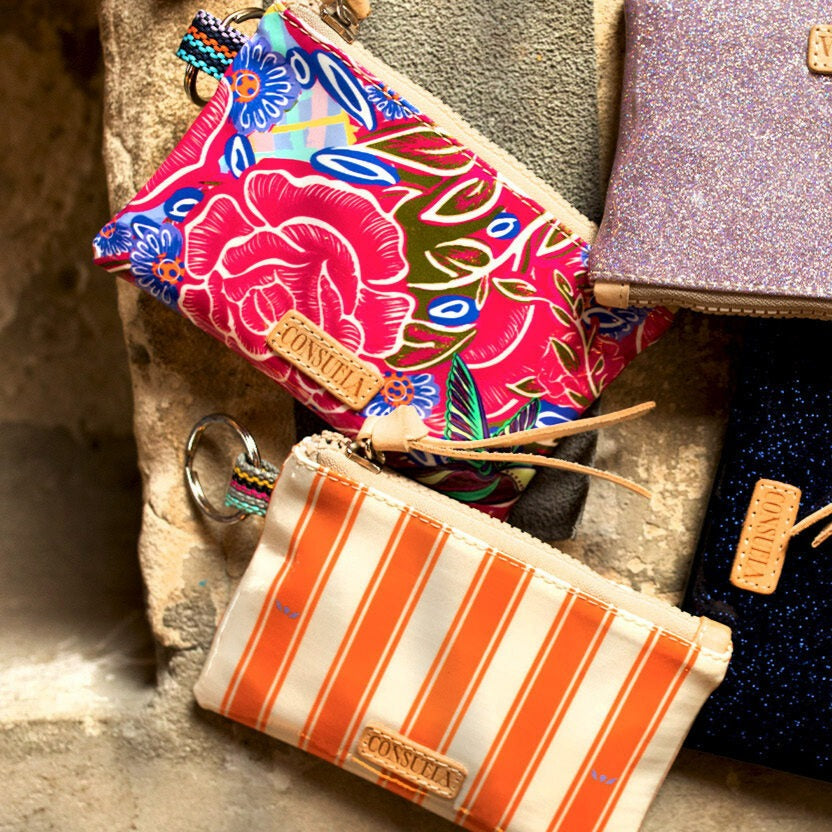Beachin Pouch