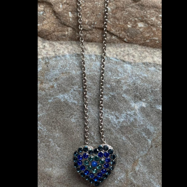 Pavé Heart Pendant Necklace in Sleepytime