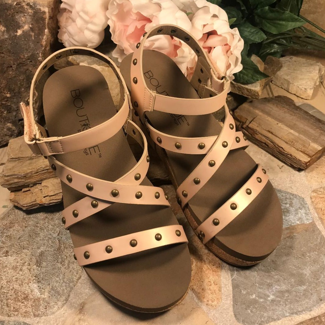 Under the Sun Wedge\Sandal