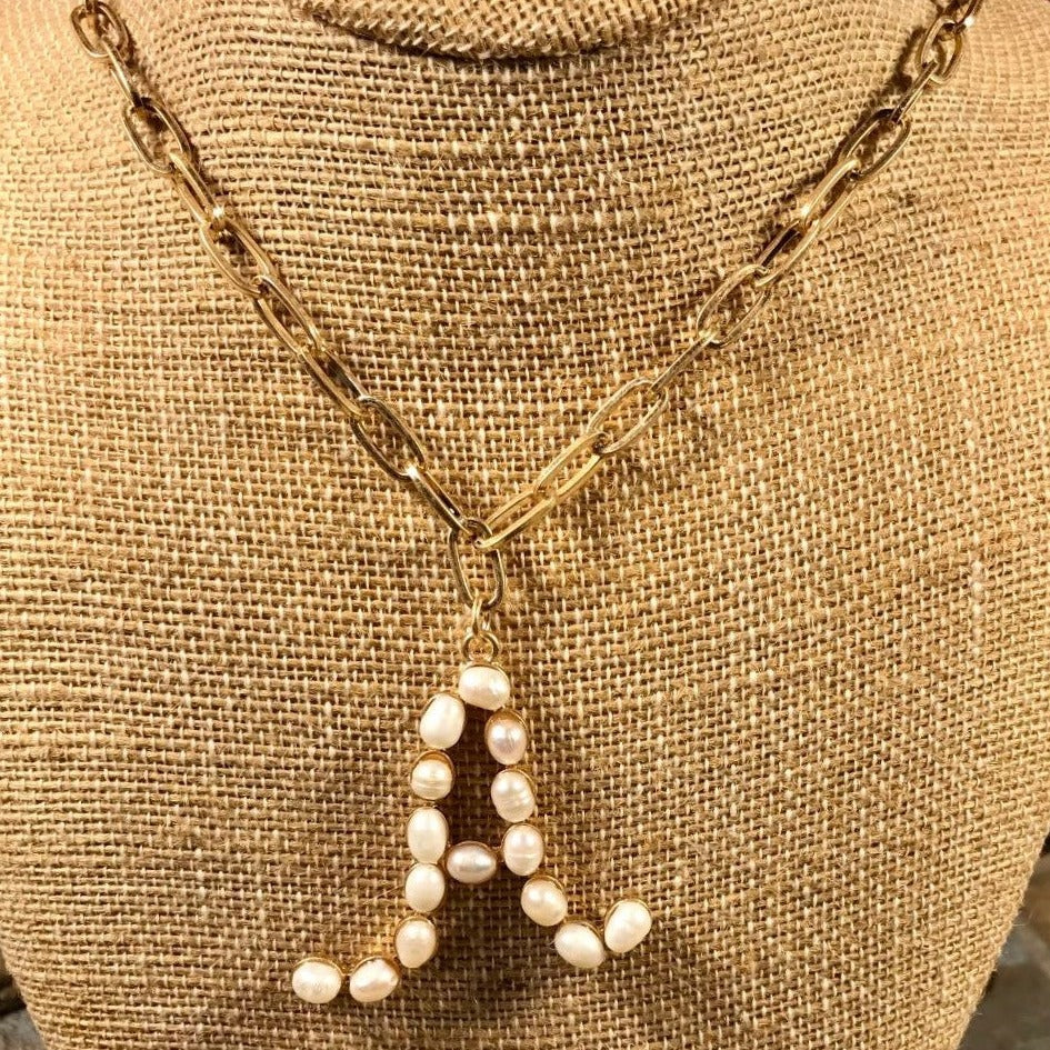 A Initial Pearl Gold Necklace