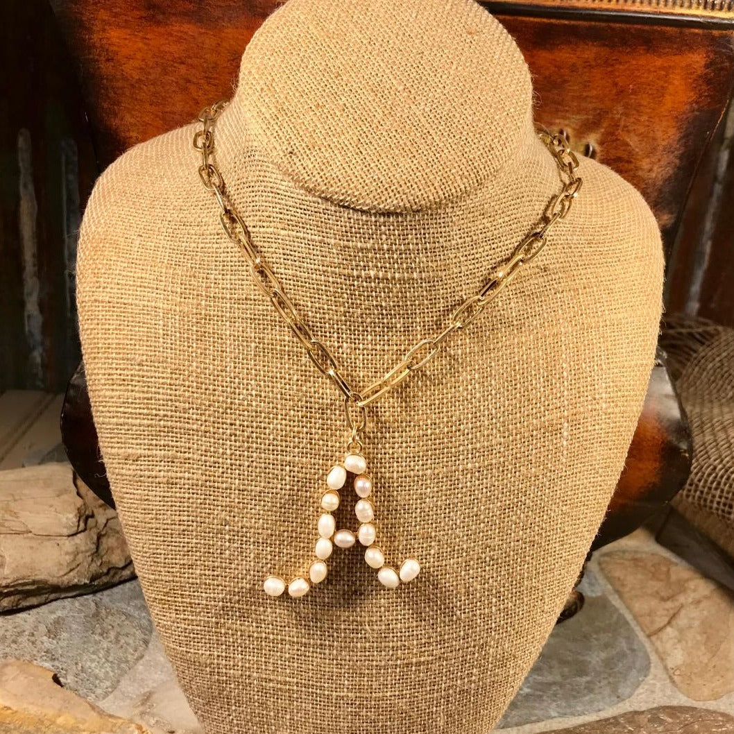 A Initial Pearl Gold Necklace