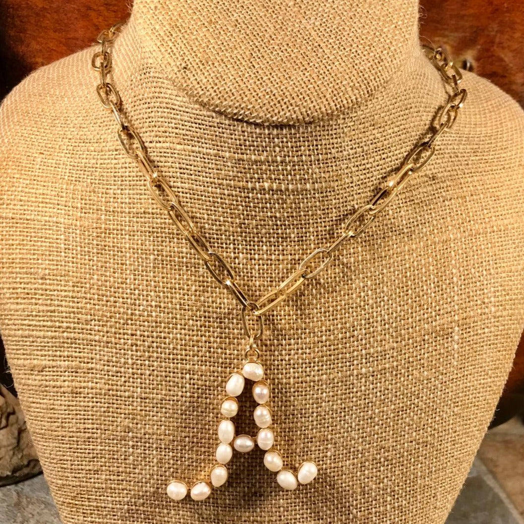 A Initial Pearl Gold Necklace