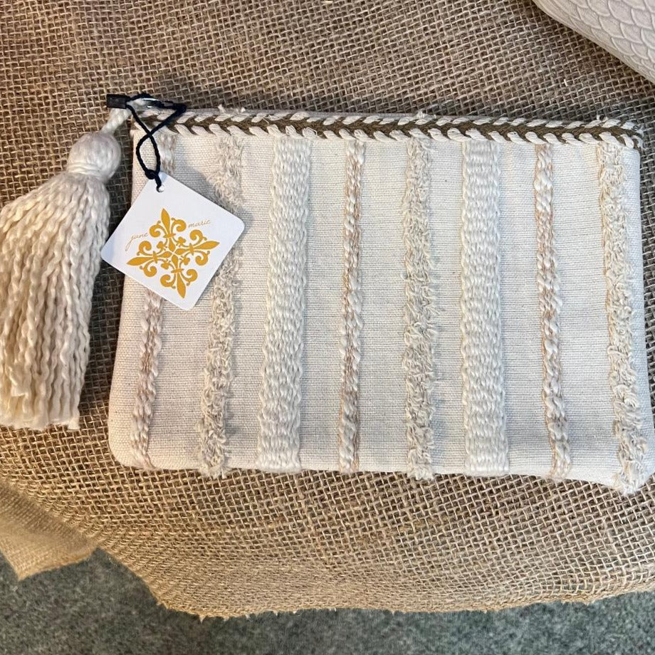 Breezy Zipper Pouch