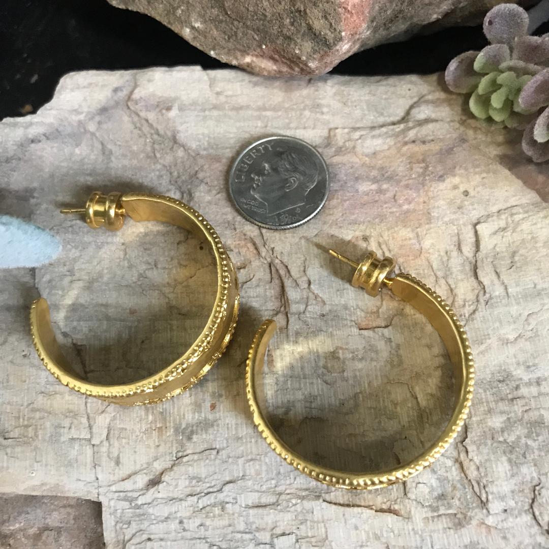 Trieste Gold Medium Hoop
