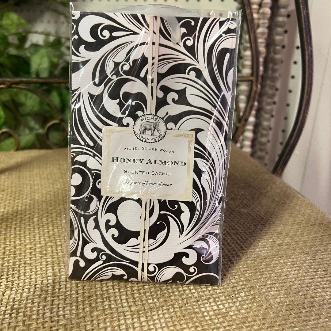 Honey Almond Scented Sachet