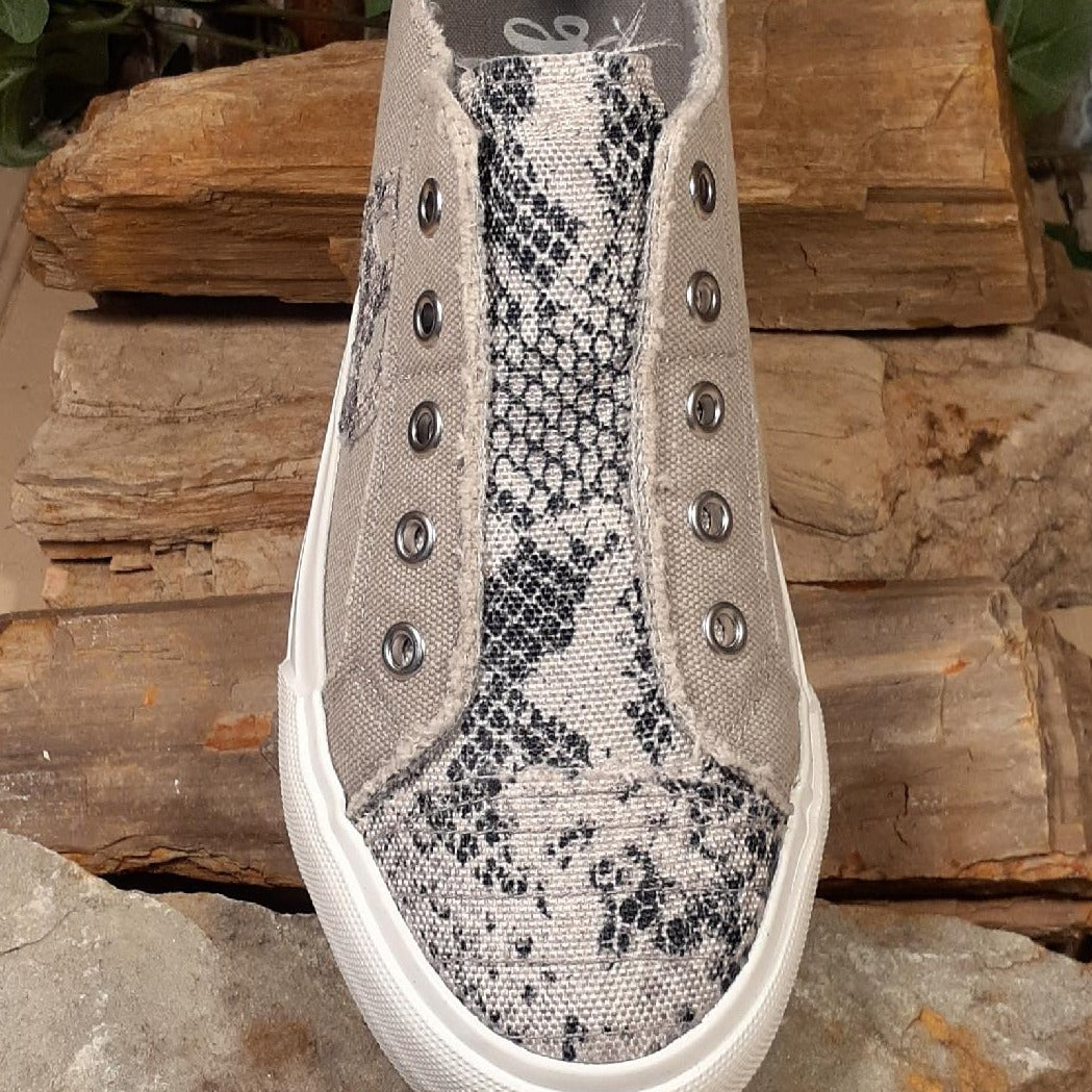 Absolute Grey Cream Slip on Sneakers