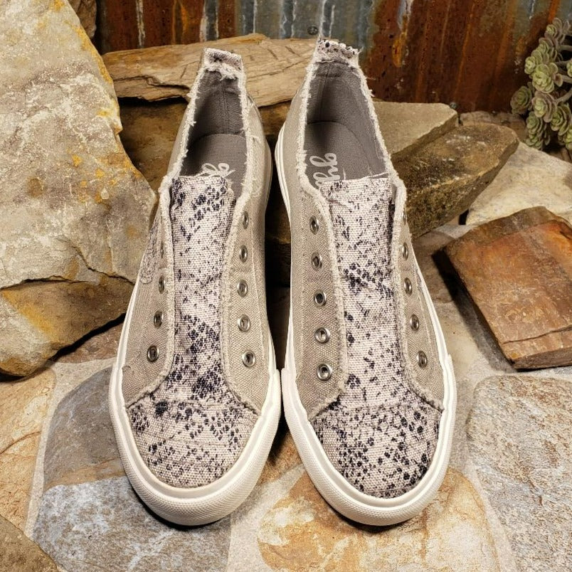Absolute Grey Cream Slip on Sneakers