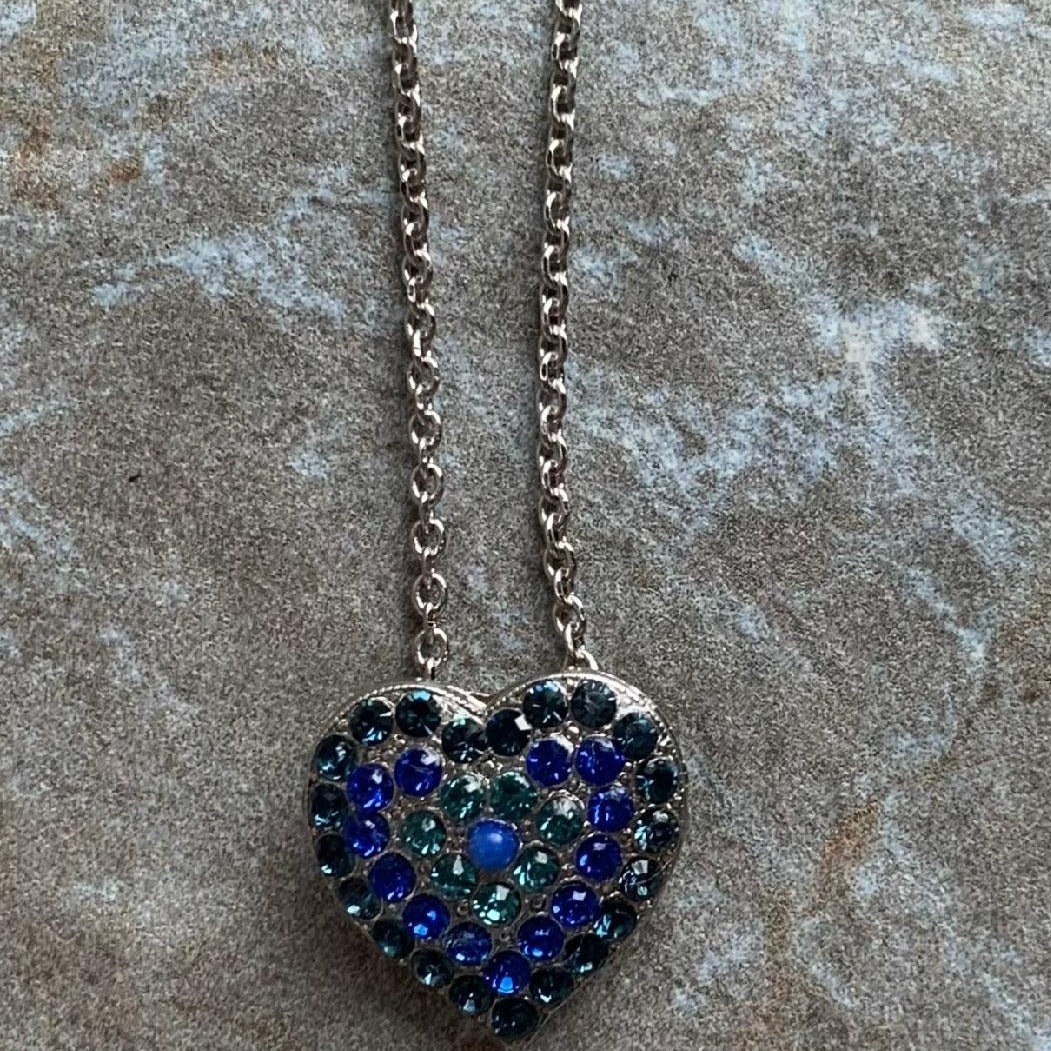 Pavé Heart Pendant Necklace in Sleepytime