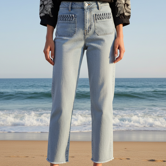 Wide Leg Crop Jean With Pleated Pocket