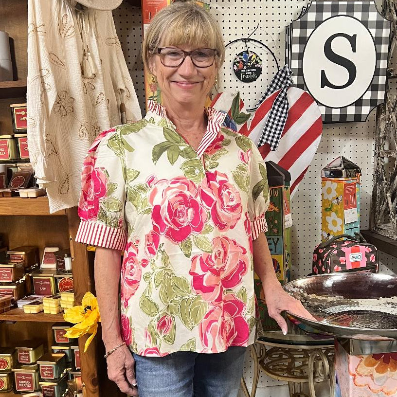 Short Sleeve Floral Pattern Top with Ruffled Neckline