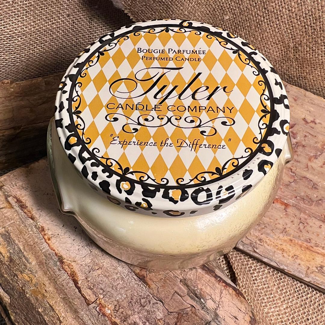 Butter Vanilla Candles and Melts (Different Sizes Available)