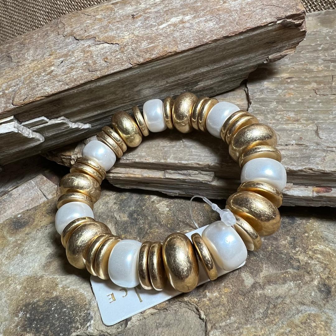 Bold Gold & Pearl Bead Stretch Bracelet