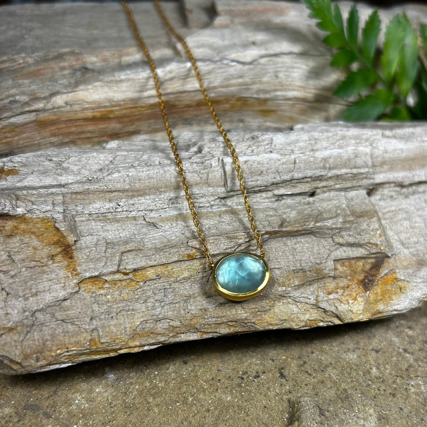 Aquamarine Nassau Solitaire Necklace