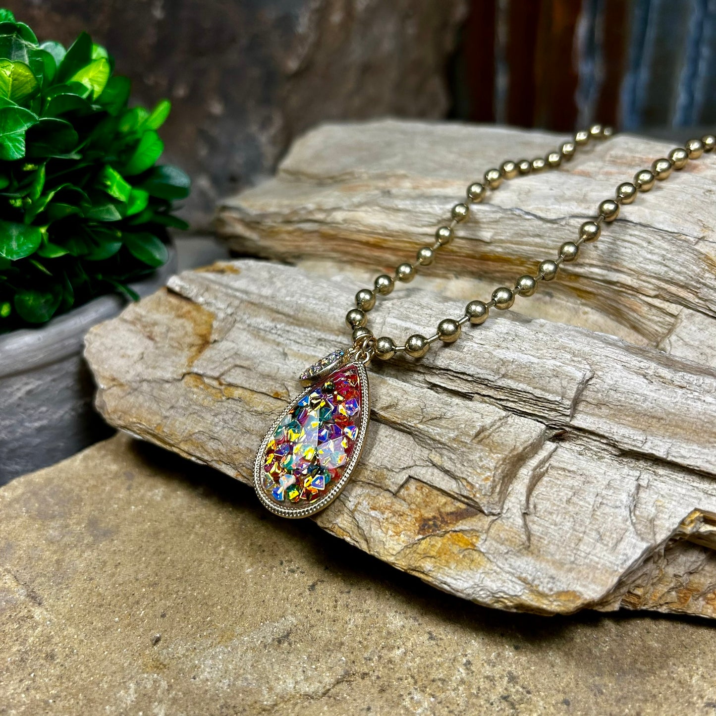 Confetti Pendant Necklace