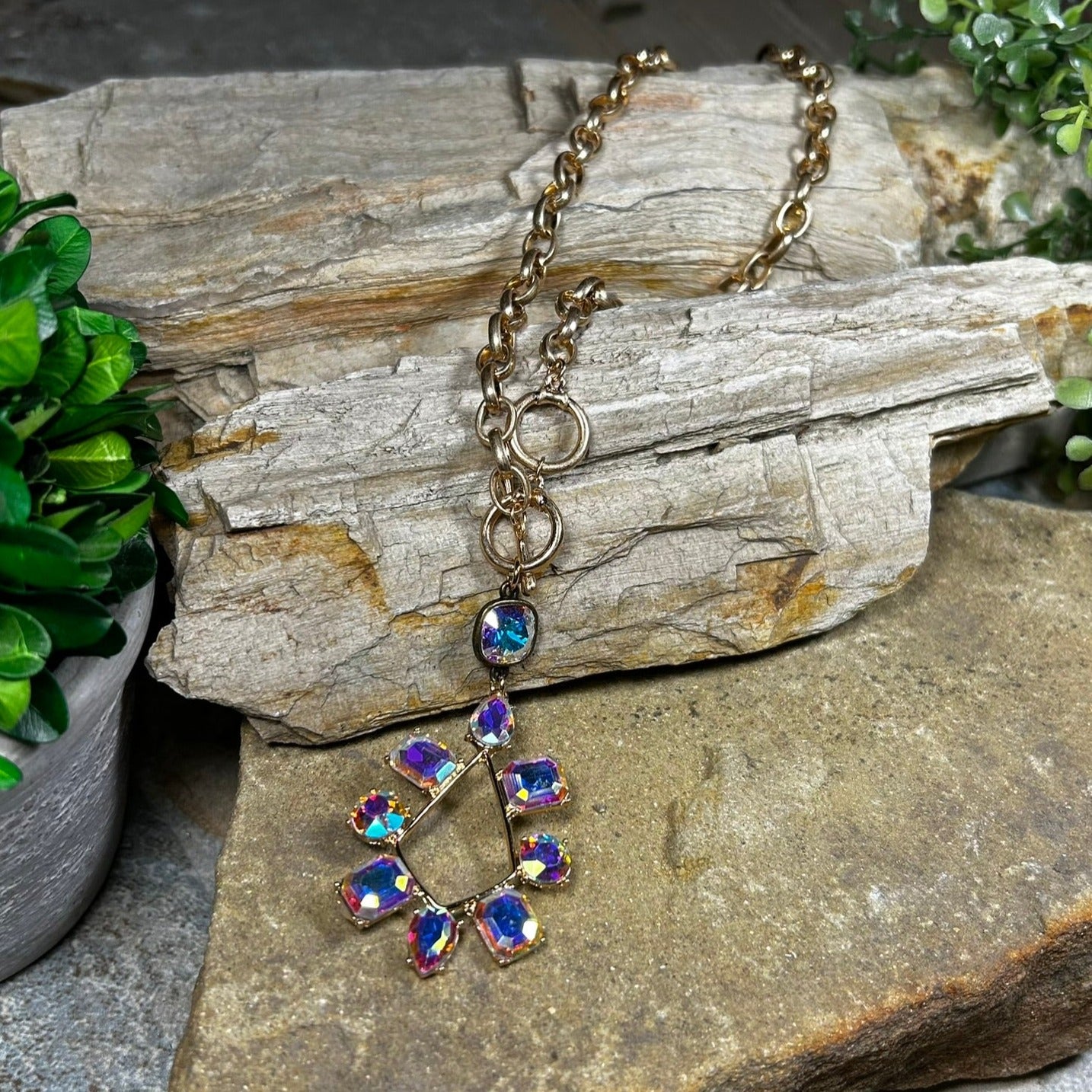 Rhinestone Pendant Necklace