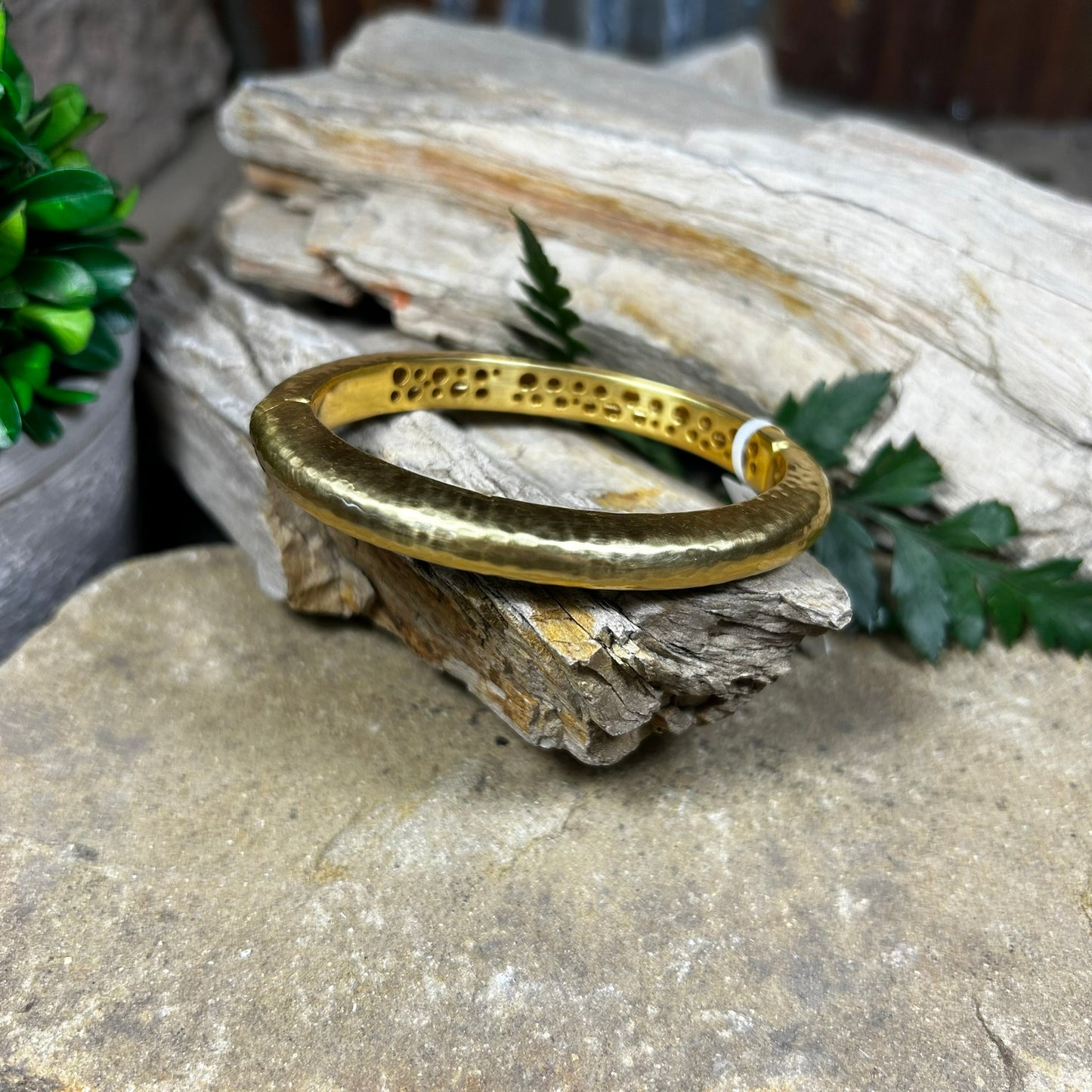 Gold Catalina Hinge Bangle