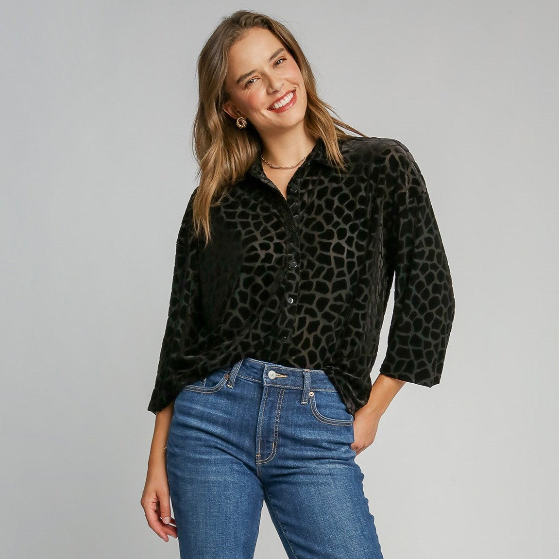 Button Down Burnout Velvet Collared Top