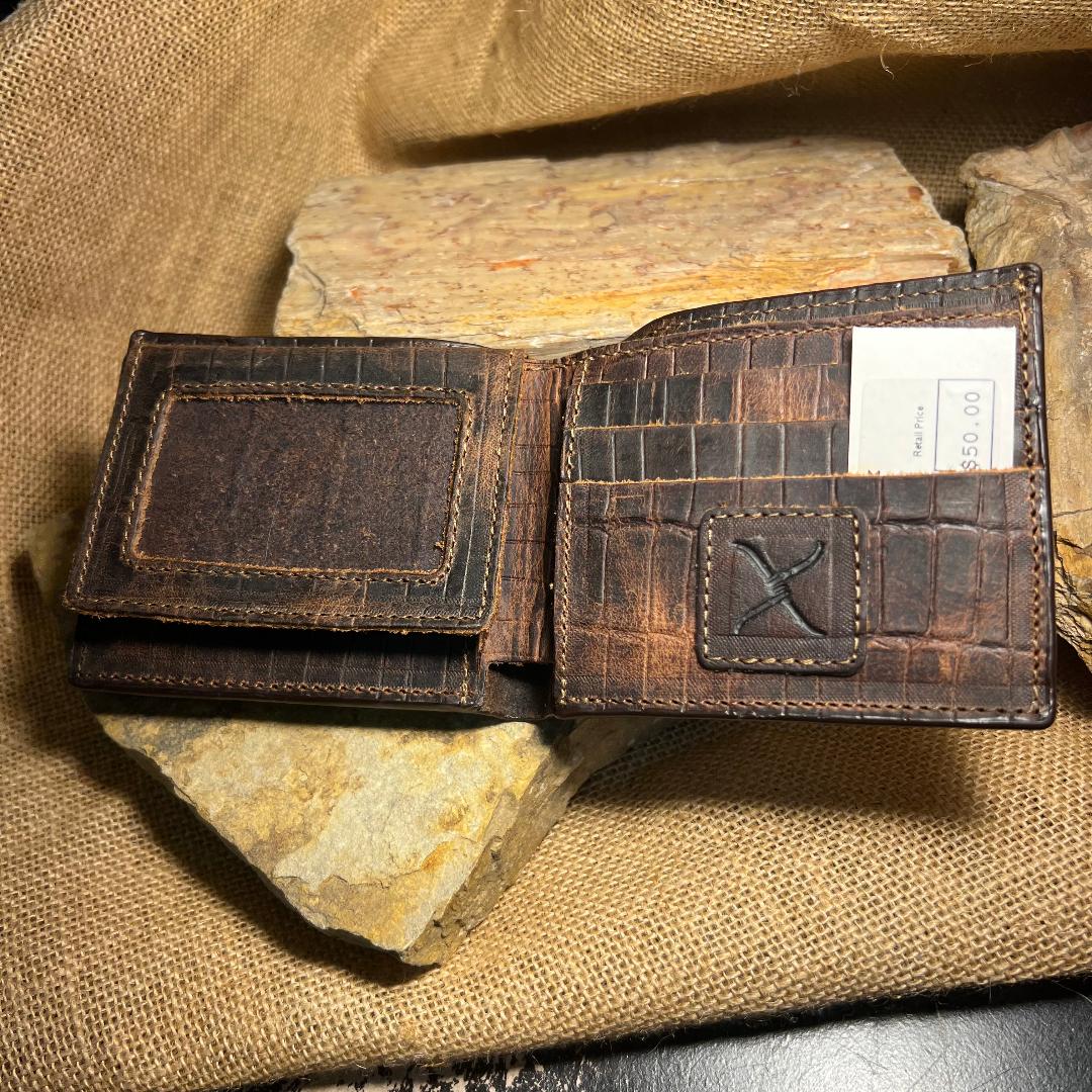 Bi-Fold Gator Embossed Leather Wallet