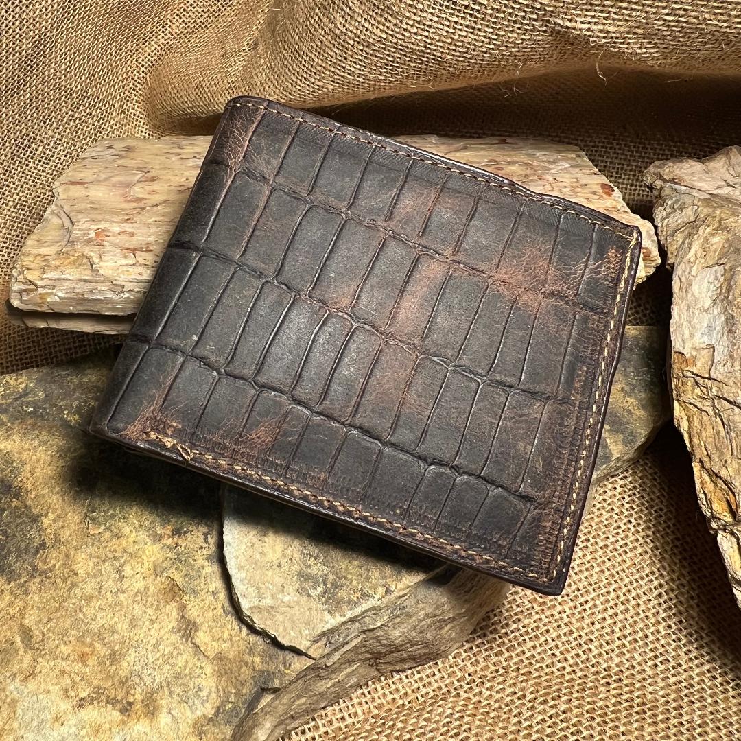 Bi-Fold Gator Embossed Leather Wallet