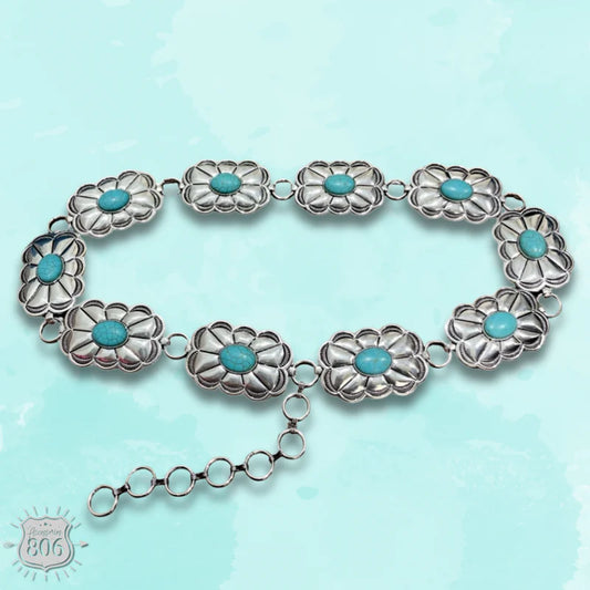 Western scalloped rectangle concho belt